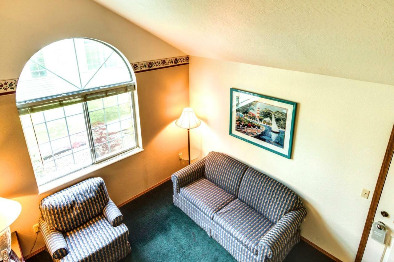 Turning Leaf Townhome Suites Fairwood Zewnętrze zdjęcie